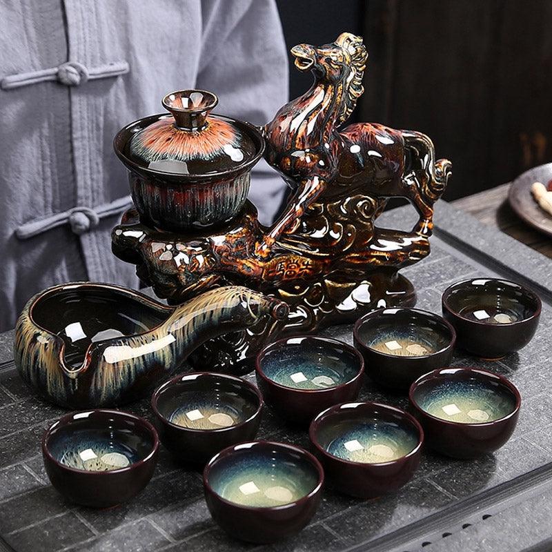 Kiln-changed relief horse anti-scalding automatic tea brewing artifact