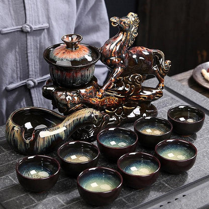 Kiln-changed relief horse anti-scalding automatic tea brewing artifact